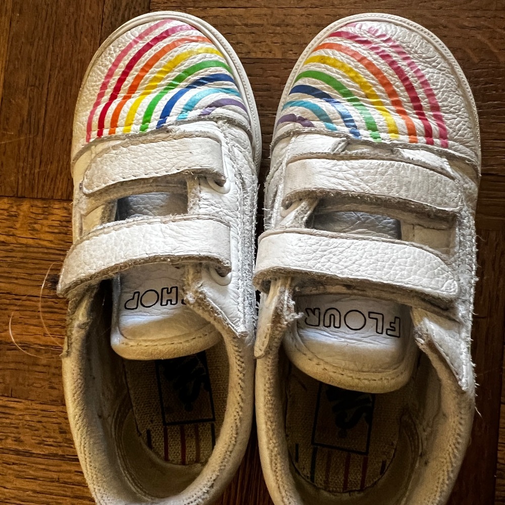 Girls shoes